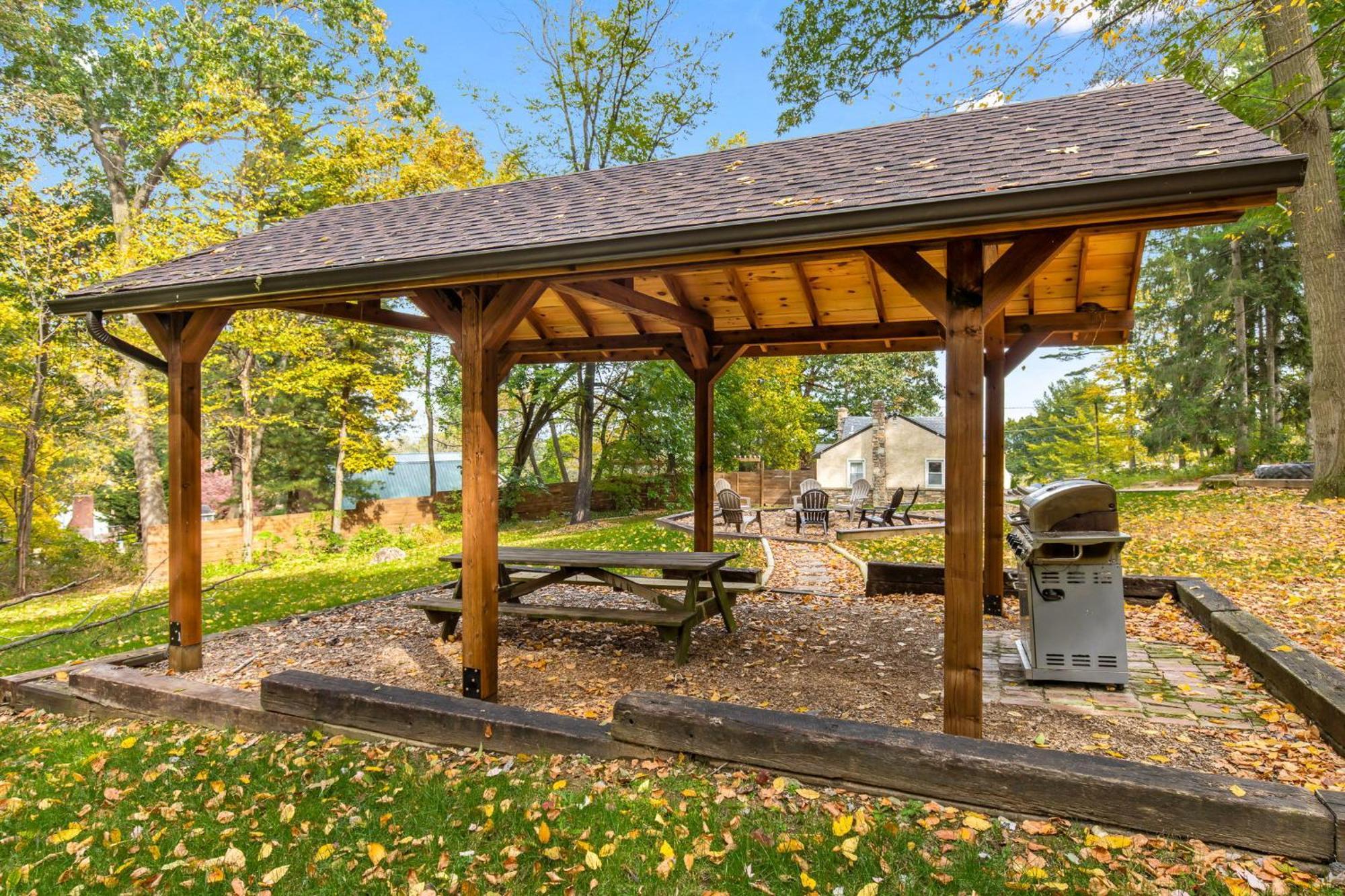 5 Bd W Hottub - Mins To Hunting Hiking & Fishing Lägenhet New Providence Exteriör bild